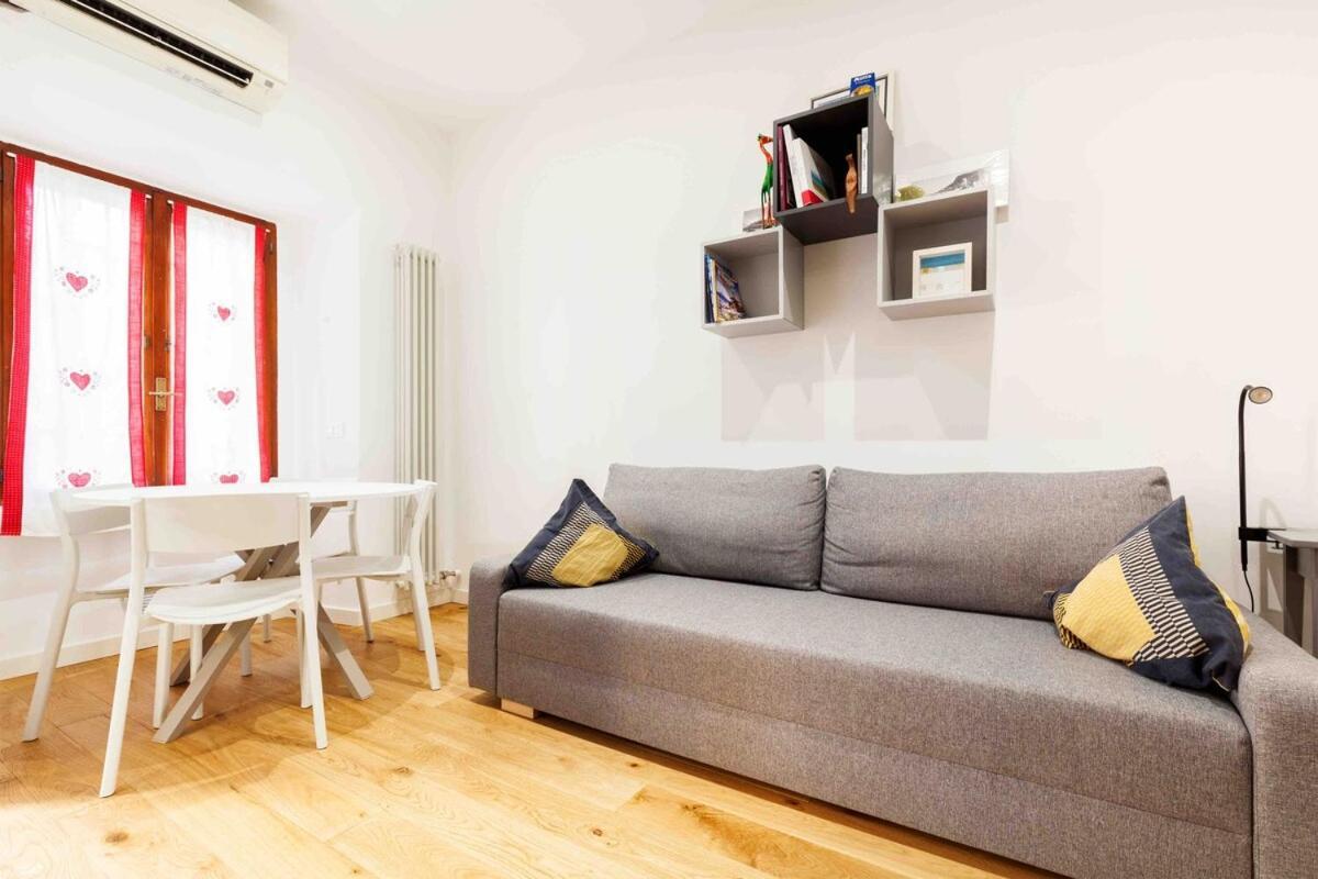 Splendido Bilocale In Vecchia Milano Apartment Exterior foto